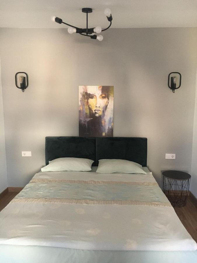 Дворівневі Апартаменти На Площі Ринок Lviv Extérieur photo