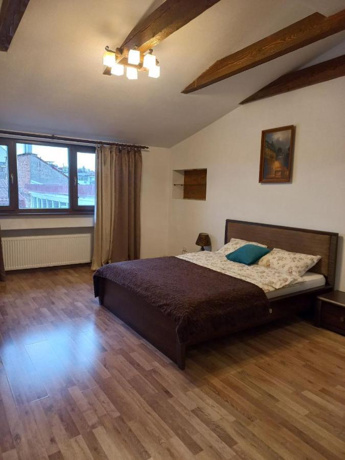 Дворівневі Апартаменти На Площі Ринок Lviv Extérieur photo